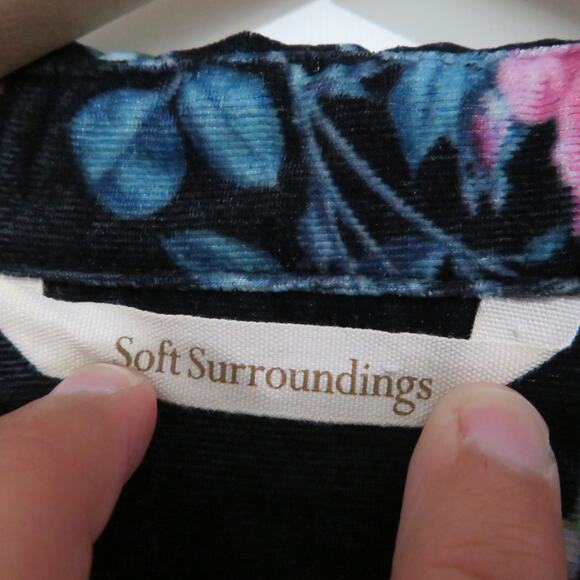 Soft Surroundings Womens Sz S Jardim Velvet Black Floral Velvet Button Front Top - Picture 6 of 7